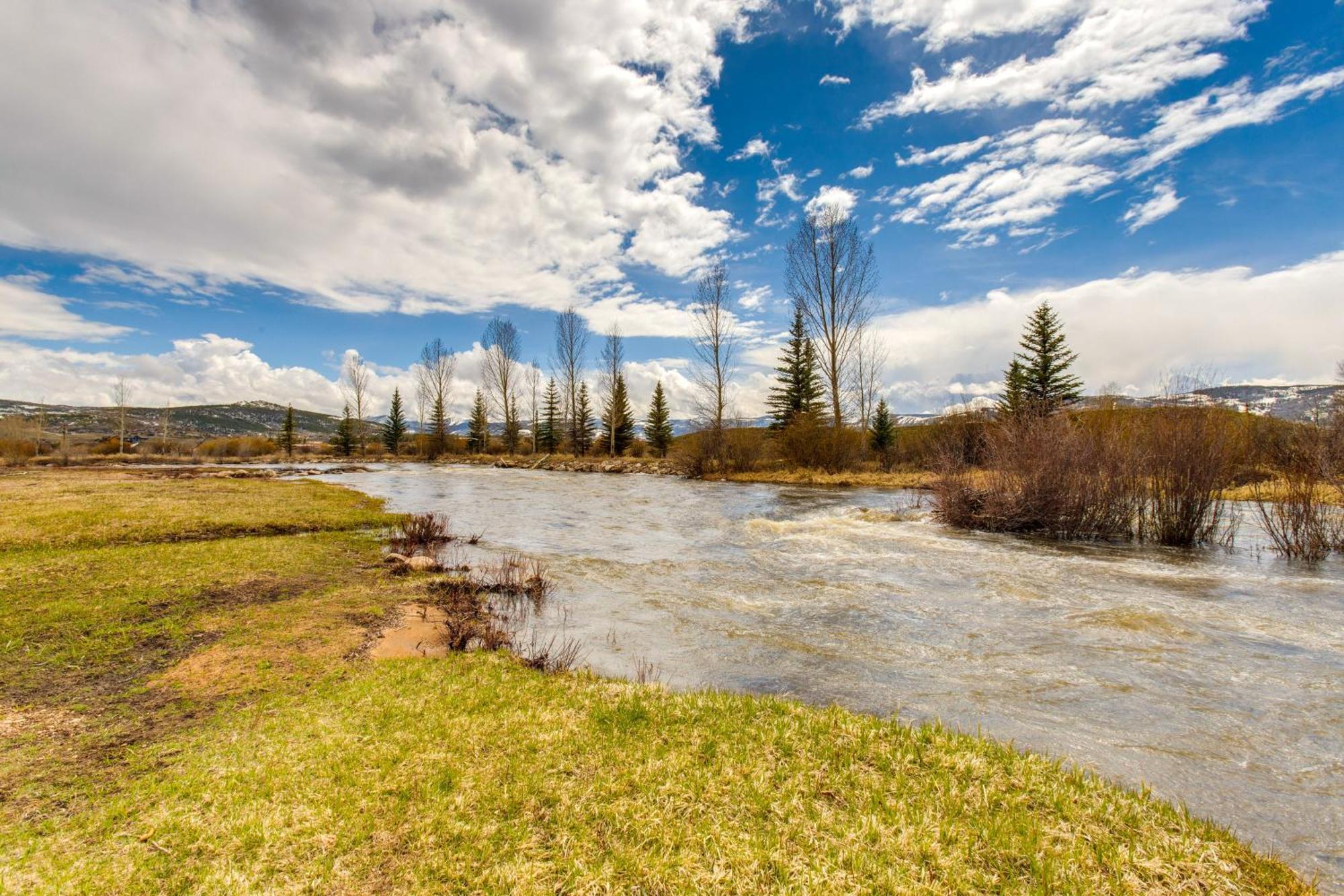 Riverfront Cabin About 4 Mi To Granby Ranch! Exteriér fotografie